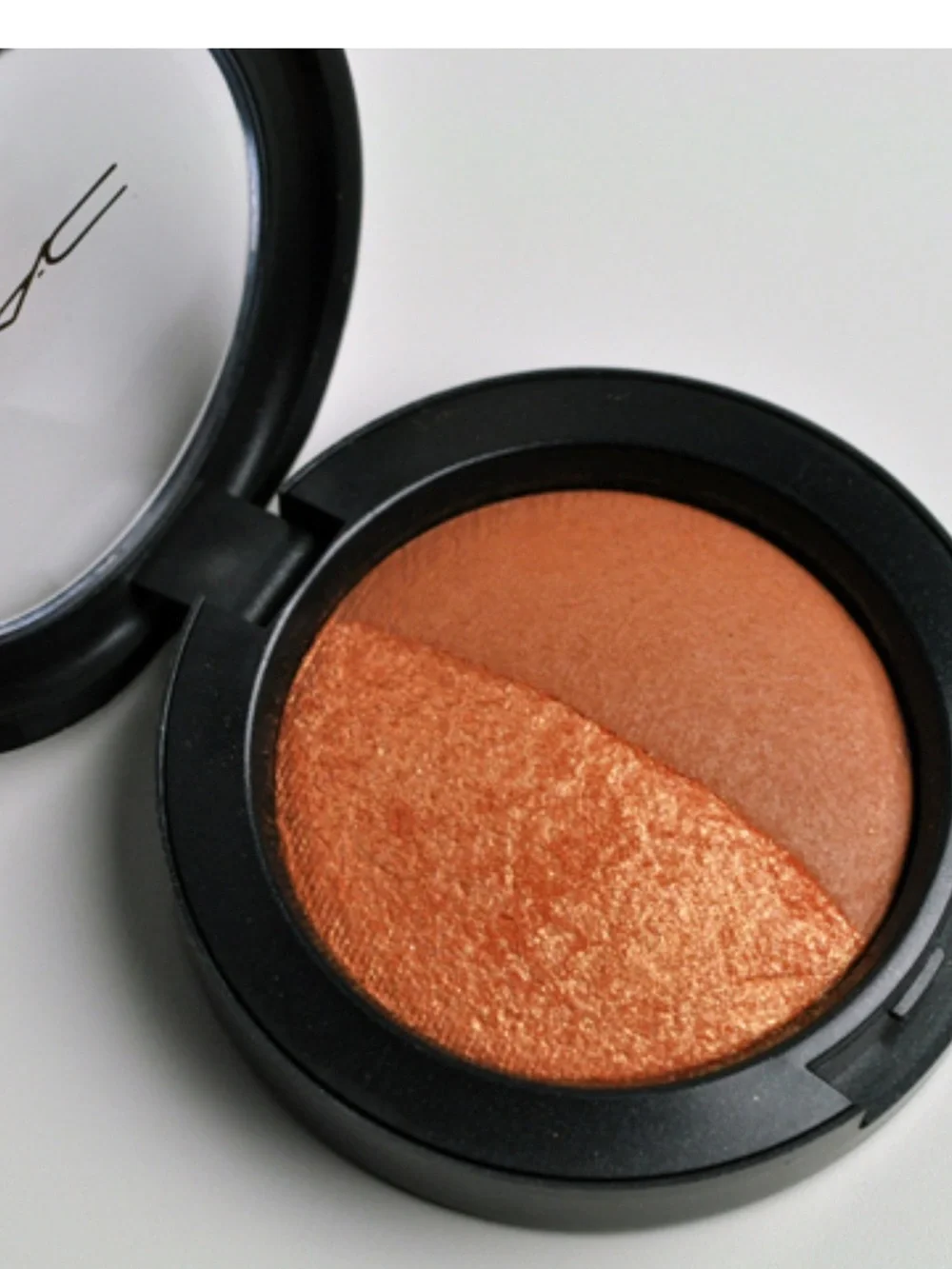 MAC Cosmetics Mineralize Blush in A Little Bit Of Sunshine - LE & Discontinued